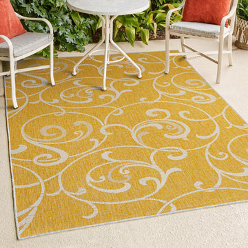 Maribel Traditional Classic All-Over Scroll Area Rug